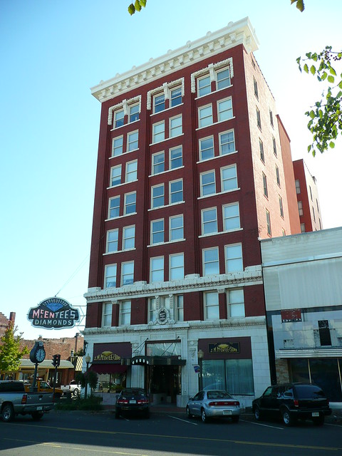 Sikes Abernathie - Surety Apartments