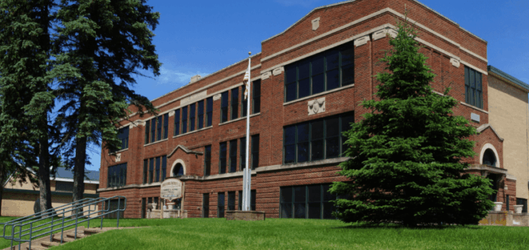 Sikes Abernathie - Lincoln School Apartments