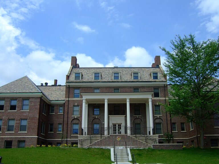 Sikes Abernathie - Hawthorn Hill