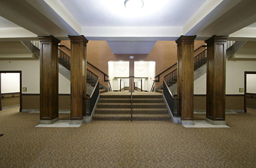 Lincoln School Apartments